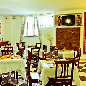 Palace Nardo Roma